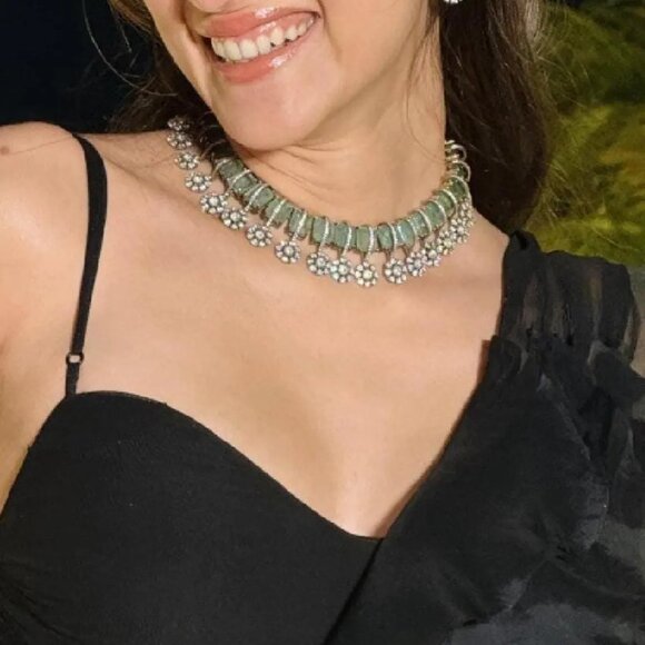 Victorian Golden Polish Emerald Green Ruby Uncut Moissanite Polki Necklace Set - Picture 2 of 2